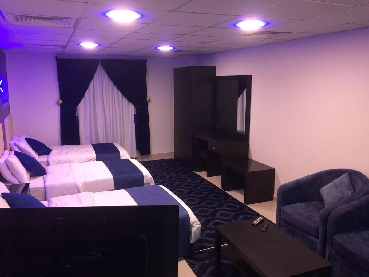 Holiday Furnished Units Даммам Екстер'єр фото