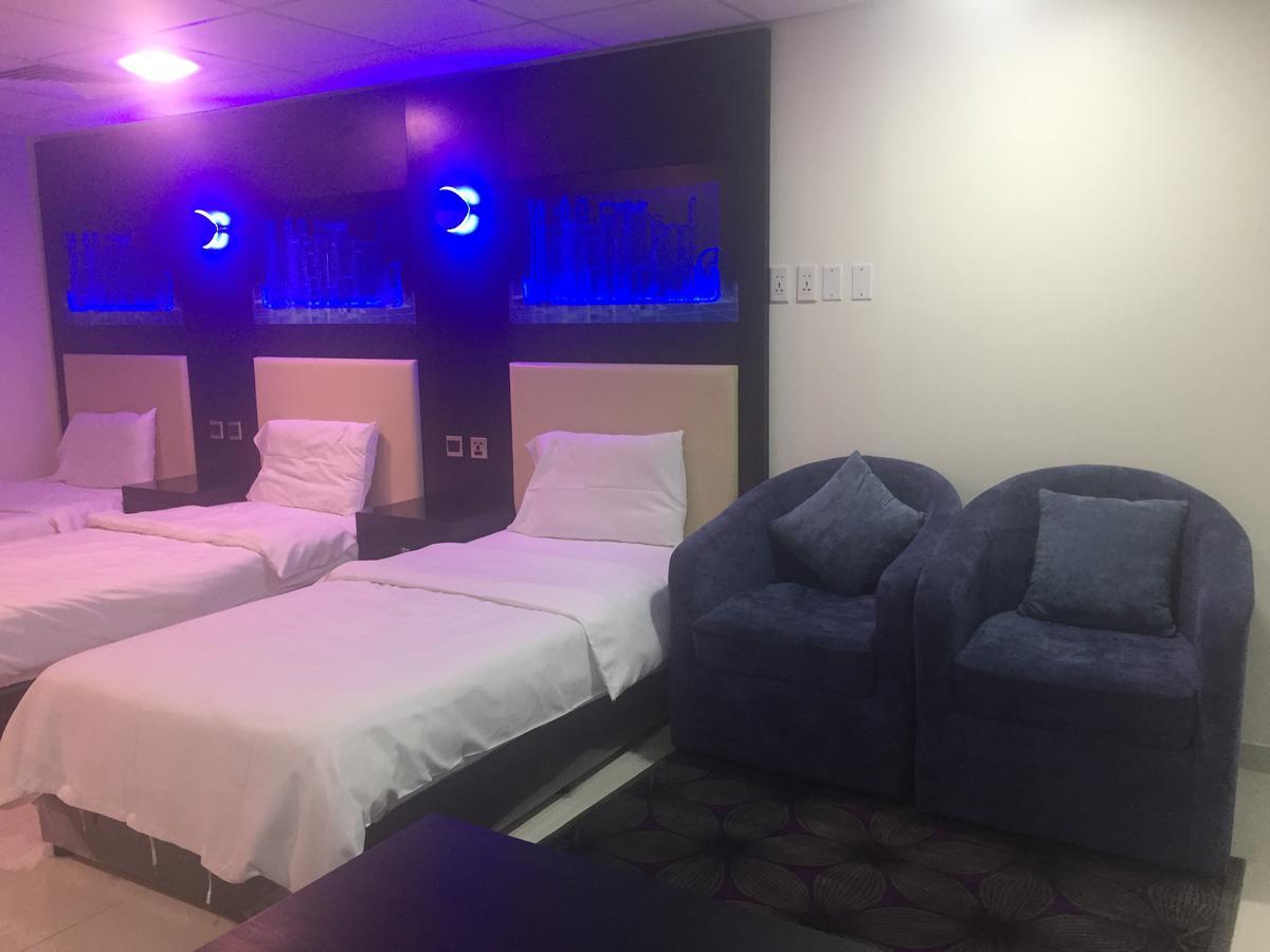 Holiday Furnished Units Даммам Екстер'єр фото