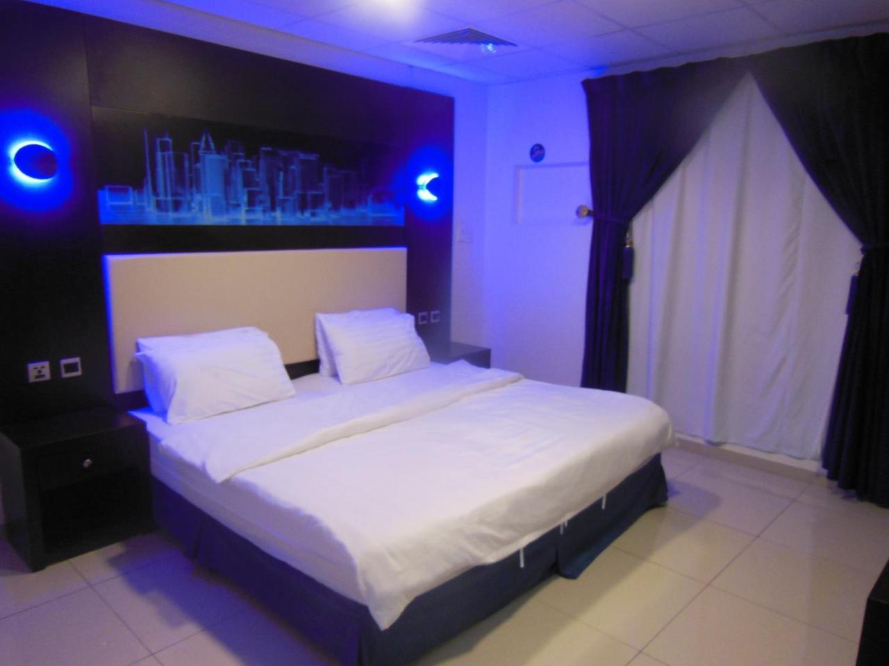 Holiday Furnished Units Даммам Екстер'єр фото